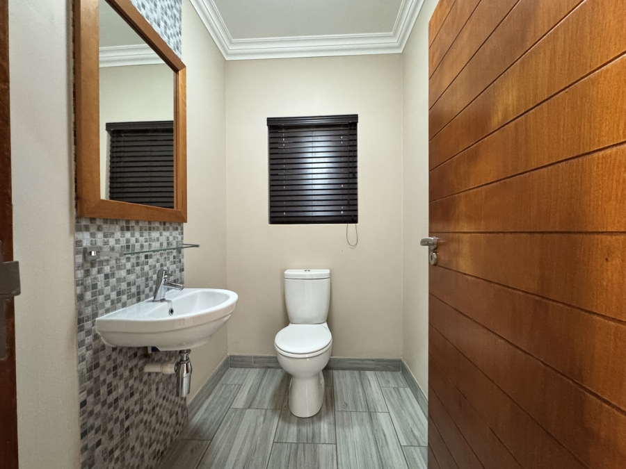 To Let 3 Bedroom Property for Rent in Wilkoppies North West